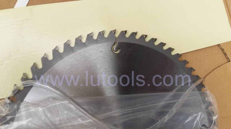 T. C. T Saw Blades for Cutting Normal & Standard Wood Series (BS-001)